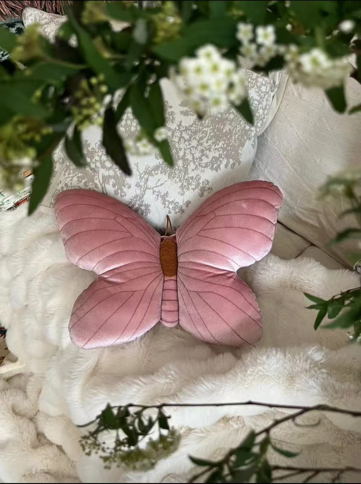 Flutter Charm Lumbar Pillow - Image 3